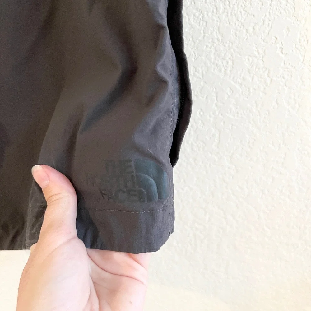 The North Face Mens Sz 38 Gray Stretch Cargo Shorts Outdoor Hiking Quick‎ Dry